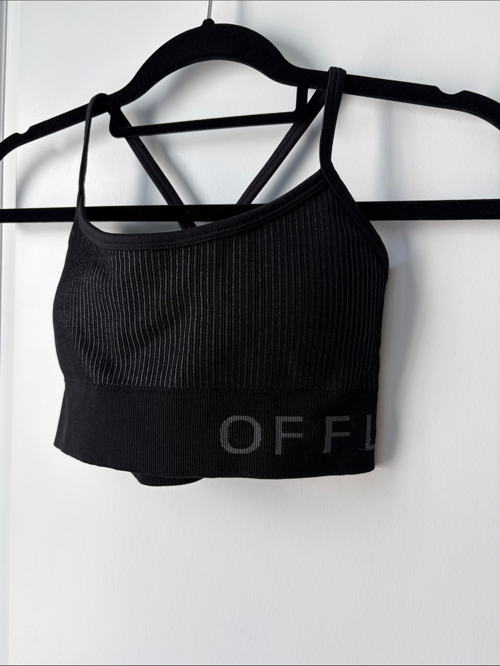 NWOT AERIE Offline Black Ribbed Criss Cross Sports Bra - Picture 2 of 4